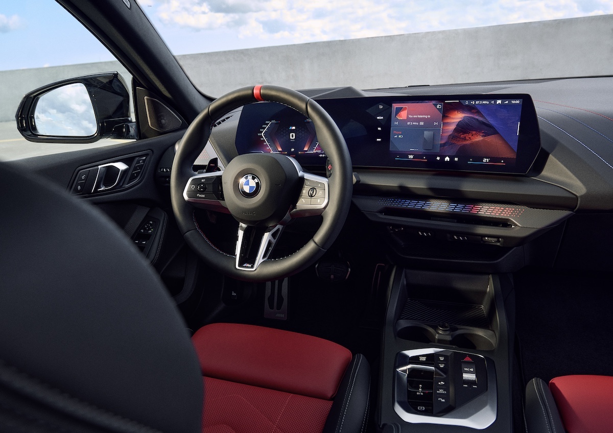 Nuova BMW Serie 2 Gran Coupé 2025: design sportivo, tecnologia avanzata e motori mild hybrid Nuova BMW Serie 2 Gran Coupé 2025: design sportivo, tecnologia avanzata e motori mild hybrid