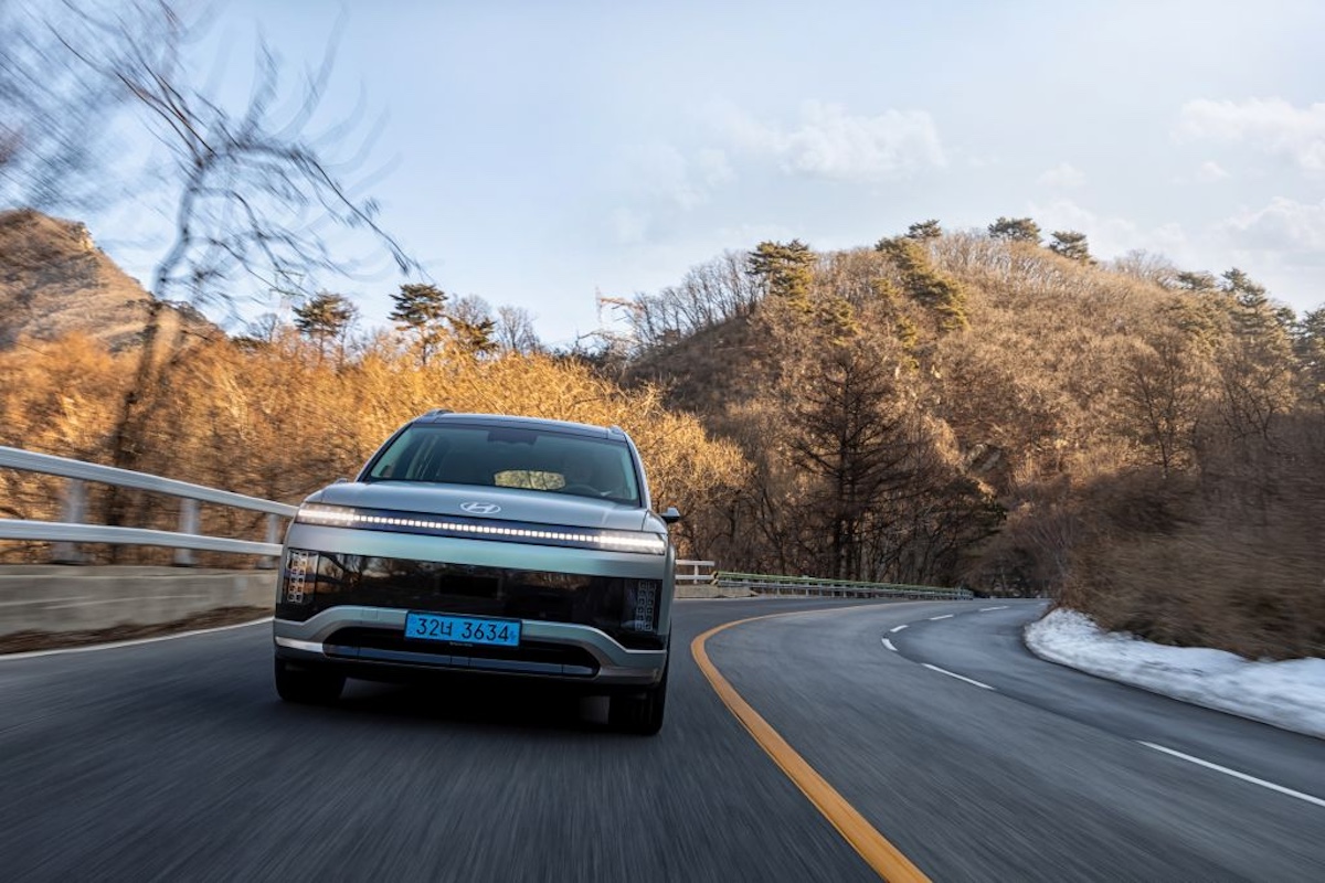 Hyundai IONIQ 9: il SUV elettrico che unisce comfort, tecnologia e lusso sostenibile Hyundai IONIQ 9: il SUV elettrico che unisce comfort, tecnologia e lusso sostenibile