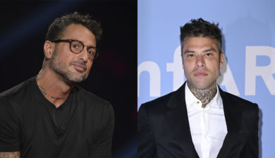 Fedez dichiara guerra a Fabrizio Corona: vuole denunciarlo per stalking. “Atti persecutori e falsi scoop: sono terrorizzato”