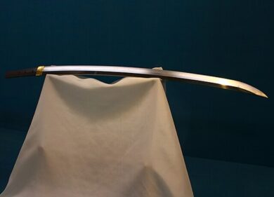 Milano, 18enne nordafricano si aggira in zona Garibaldi con una katana: denunciato