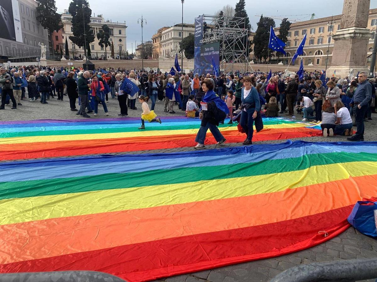 La piazza europeista ha diviso ancora di più il Pd e le opposizioni. I motivi del ‘boomerang’ La piazza europeista ha diviso ancora di più il Pd e le opposizioni. I motivi del ‘boomerang’