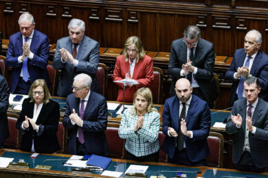 Riarmo e difesa: ecco i 12 punti della risoluzione di maggioranza