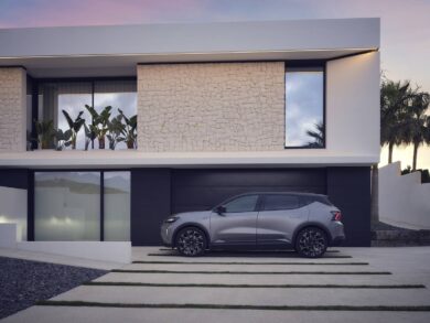 Renault Scenic E-Tech Electric: il piacere del viaggio in famiglia diventa sostenibile e tecnologico