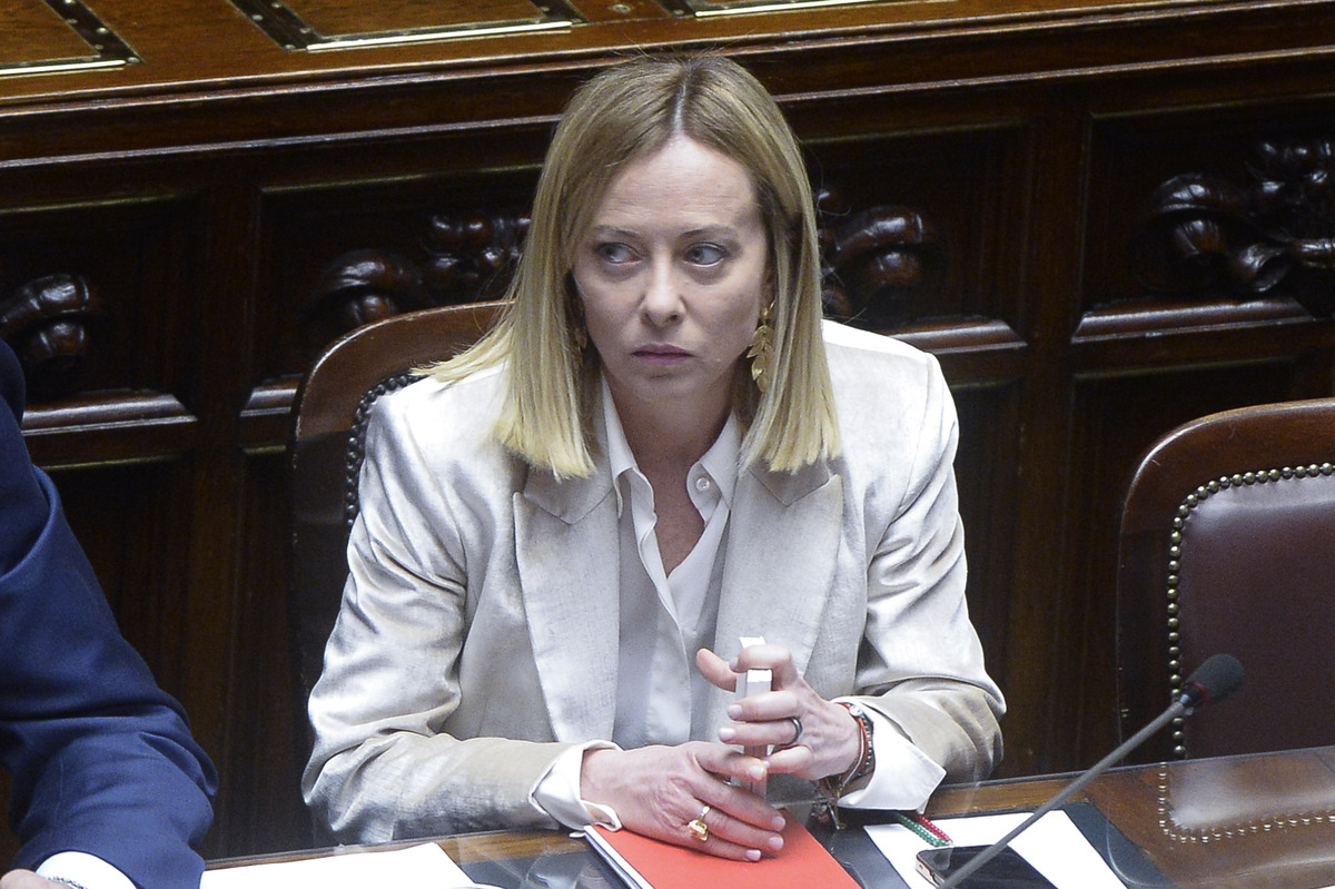 Consiglio Ue, Meloni cita il manifesto di Ventotene: “Non è la mia Europa”. Bagarre in Aula e seduta sospesa Consiglio Ue, Meloni cita il manifesto di Ventotene: “Non è la mia Europa”. Bagarre in Aula e seduta sospesa