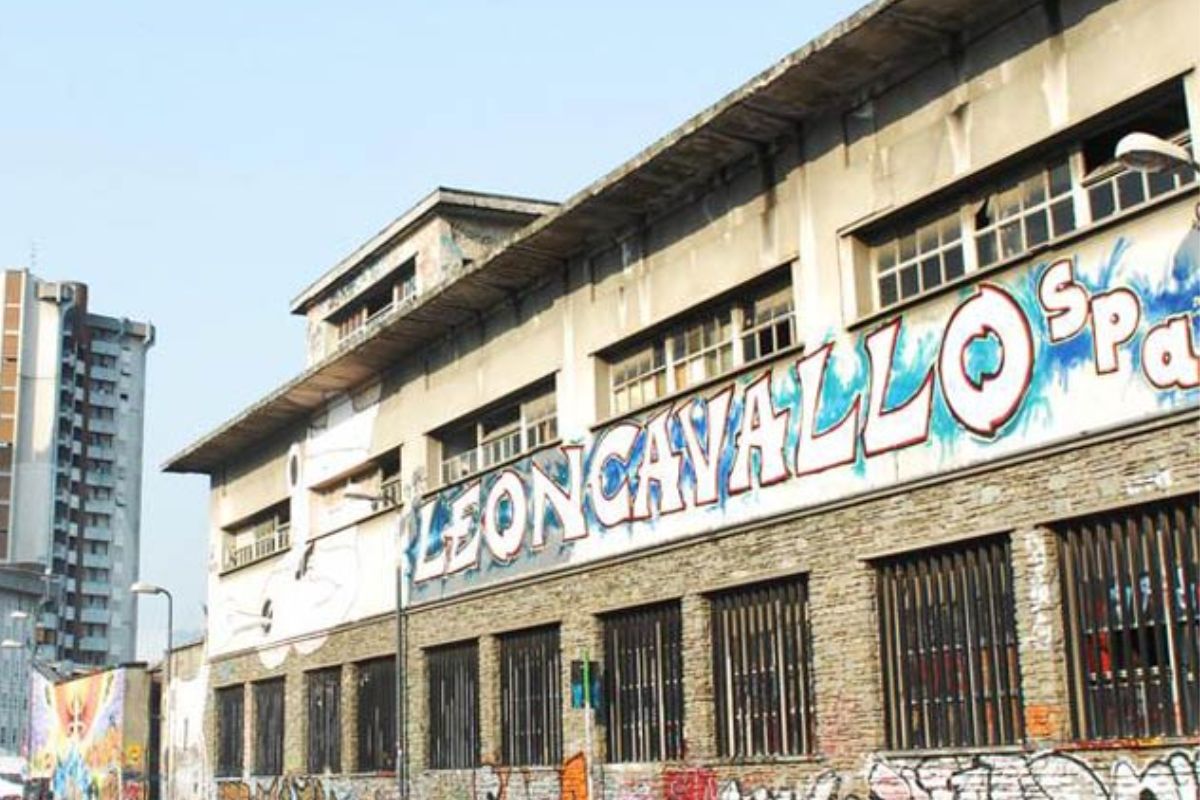 Leoncavallo, sgombero rinviato al 15 maggio. Centrodestra contro la nuova sede in Corvetto Leoncavallo, sgombero rinviato al 15 maggio. Centrodestra contro la nuova sede in Corvetto