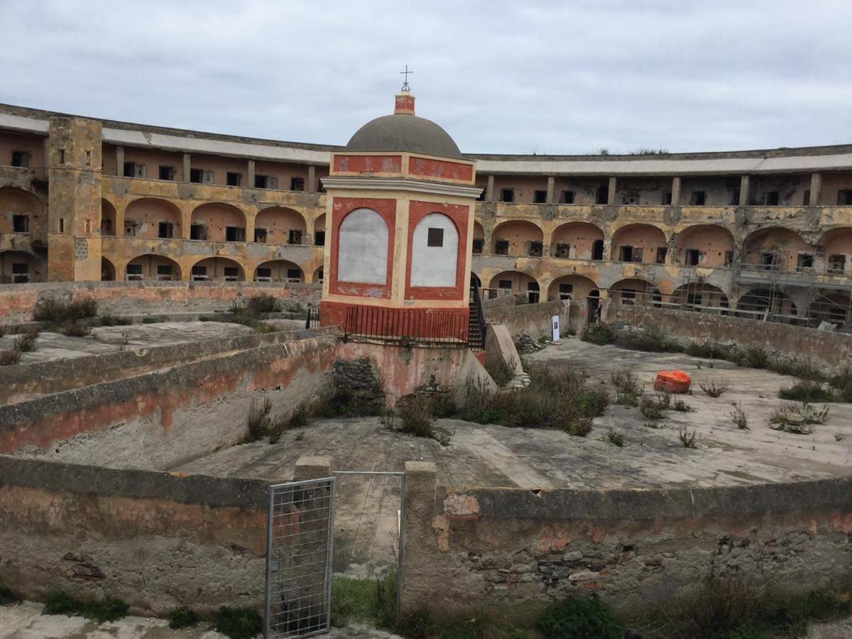 Ventotene, la storia del carcere di Spinelli, Rossi e Colorni e del Manifesto che ha posto le basi dell’Europa Ventotene, la storia del carcere di Spinelli, Rossi e Colorni e del Manifesto che ha posto le basi dell’Europa