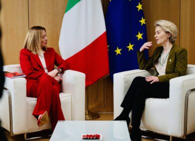 Consiglio Ue, per Meloni un pareggio. Debito comune ma la corsa al riarmo (di fatto) è partita