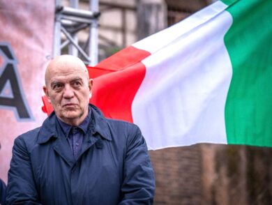 L’Europa di Ursula ci porta alla guerra. Sono pazzi. Mandiamoli a casa