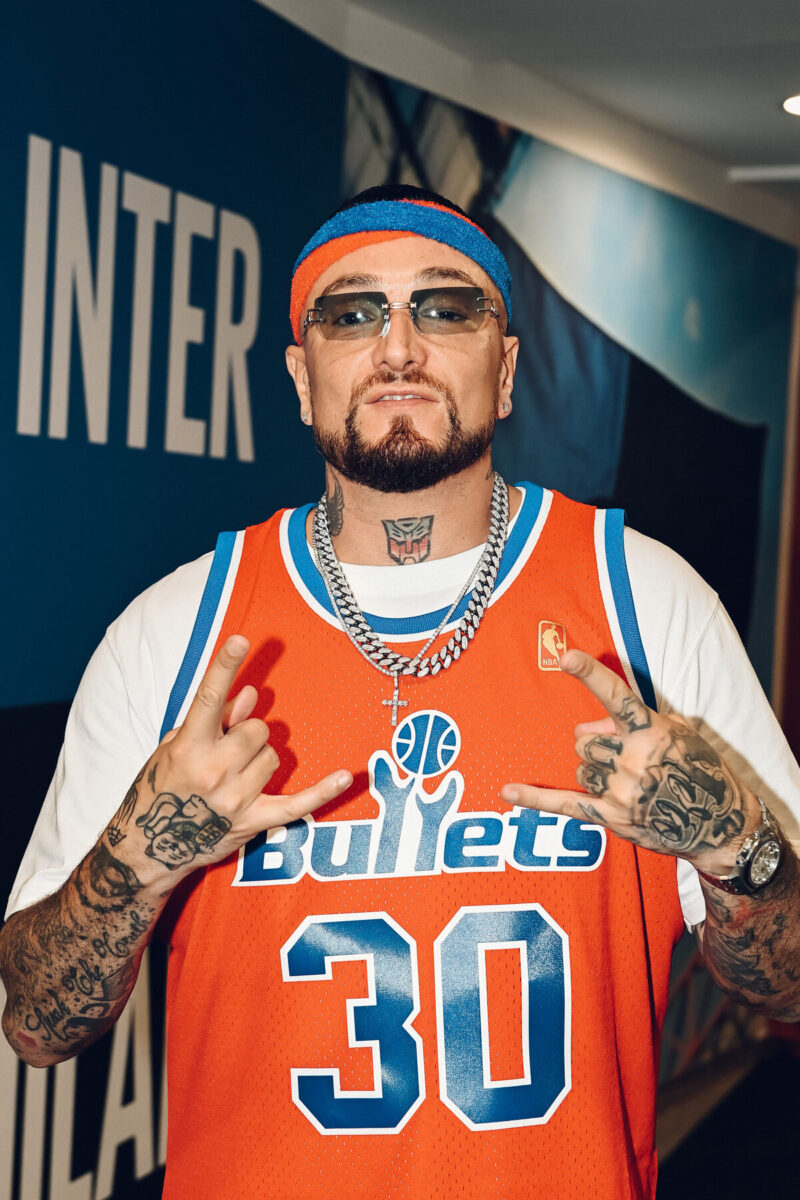 Gué Pequeno non è più un ragazzo d’oro, in crisi gli affari del rapper: la Goldenboy Srl finisce in liquidazione Gué Pequeno non è più un ragazzo d’oro, in crisi gli affari del rapper: la Goldenboy Srl finisce in liquidazione