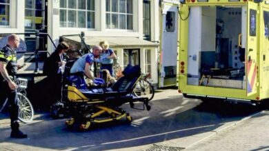Amsterdam; uomo accoltella alcune persone in Piazza Dam ad Amsterdam | video