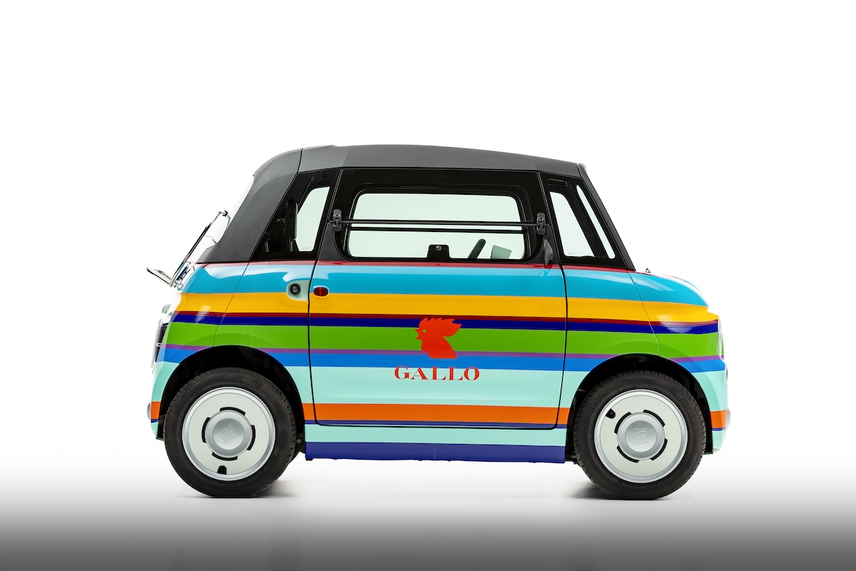 Fiat Topolino veste GALLO: la citycar elettrica diventa un’icona di stile alla Milano Design Week 2025 Fiat Topolino veste GALLO: la citycar elettrica diventa un’icona di stile alla Milano Design Week 2025