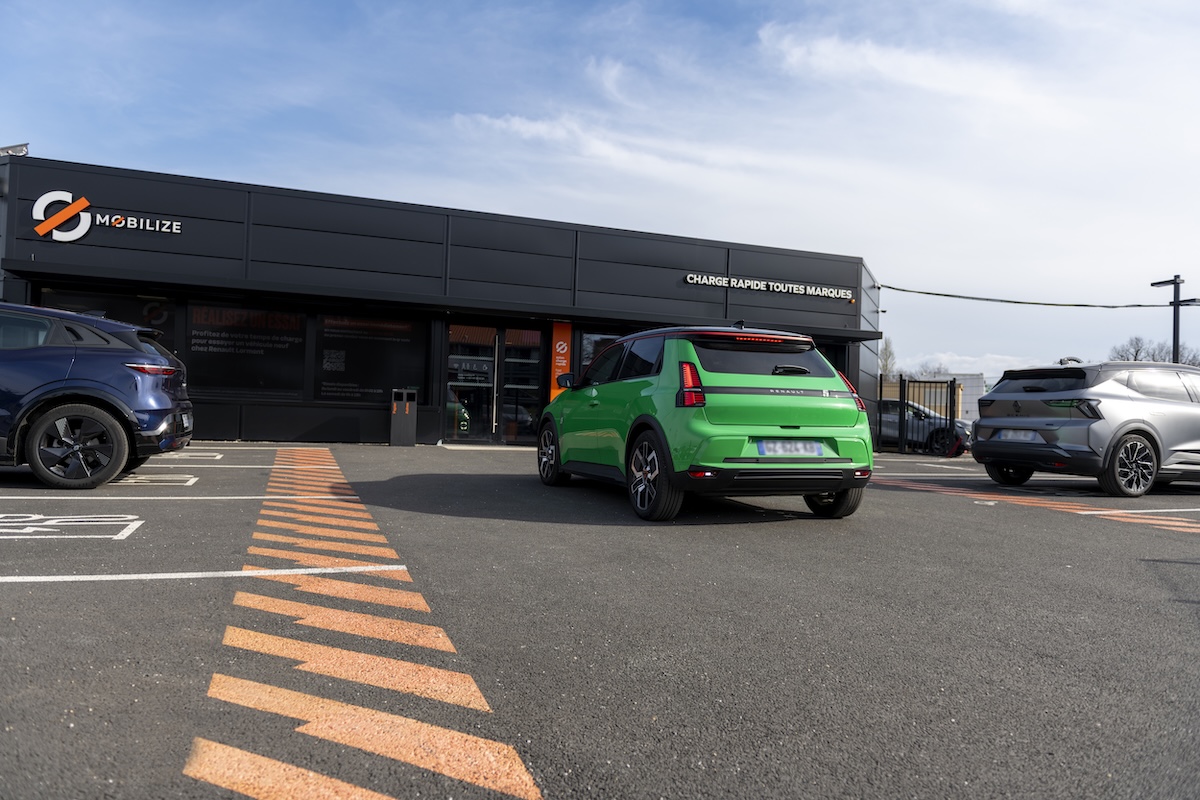 Mobilize Fast Charge: la rete di ricarica ultrarapida che rivoluziona la mobilità elettrica in Europa