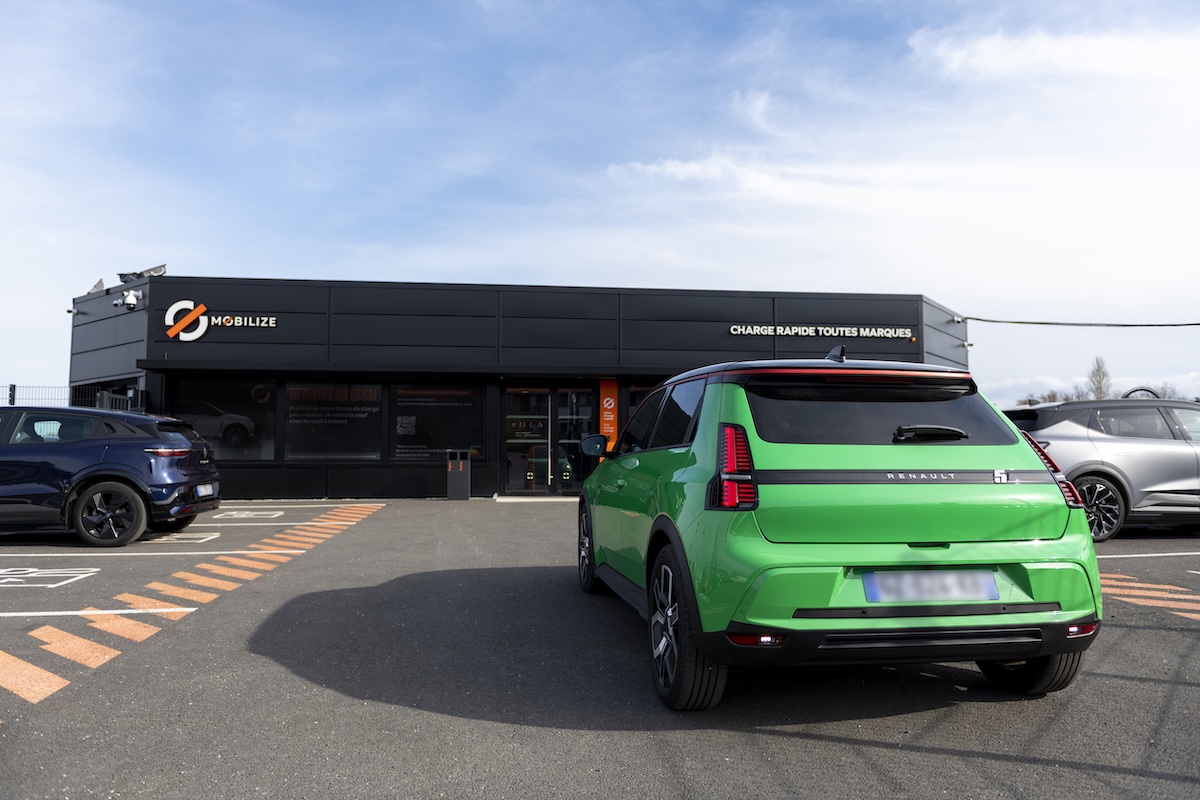 Mobilize Fast Charge: la rete di ricarica ultrarapida che rivoluziona la mobilità elettrica in Europa