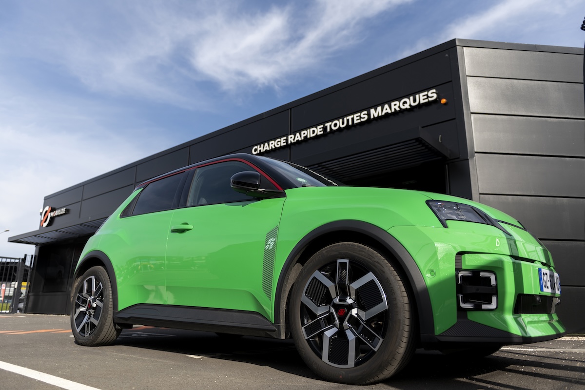 Mobilize Fast Charge: la rete di ricarica ultrarapida che rivoluziona la mobilità elettrica in Europa