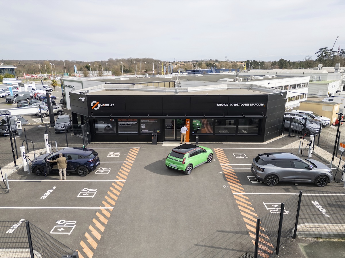 Mobilize Fast Charge: la rete di ricarica ultrarapida che rivoluziona la mobilità elettrica in Europa