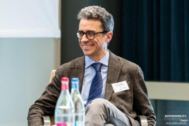 Nicola Di Molfetta: “Così il potere legale si siede a tavola”