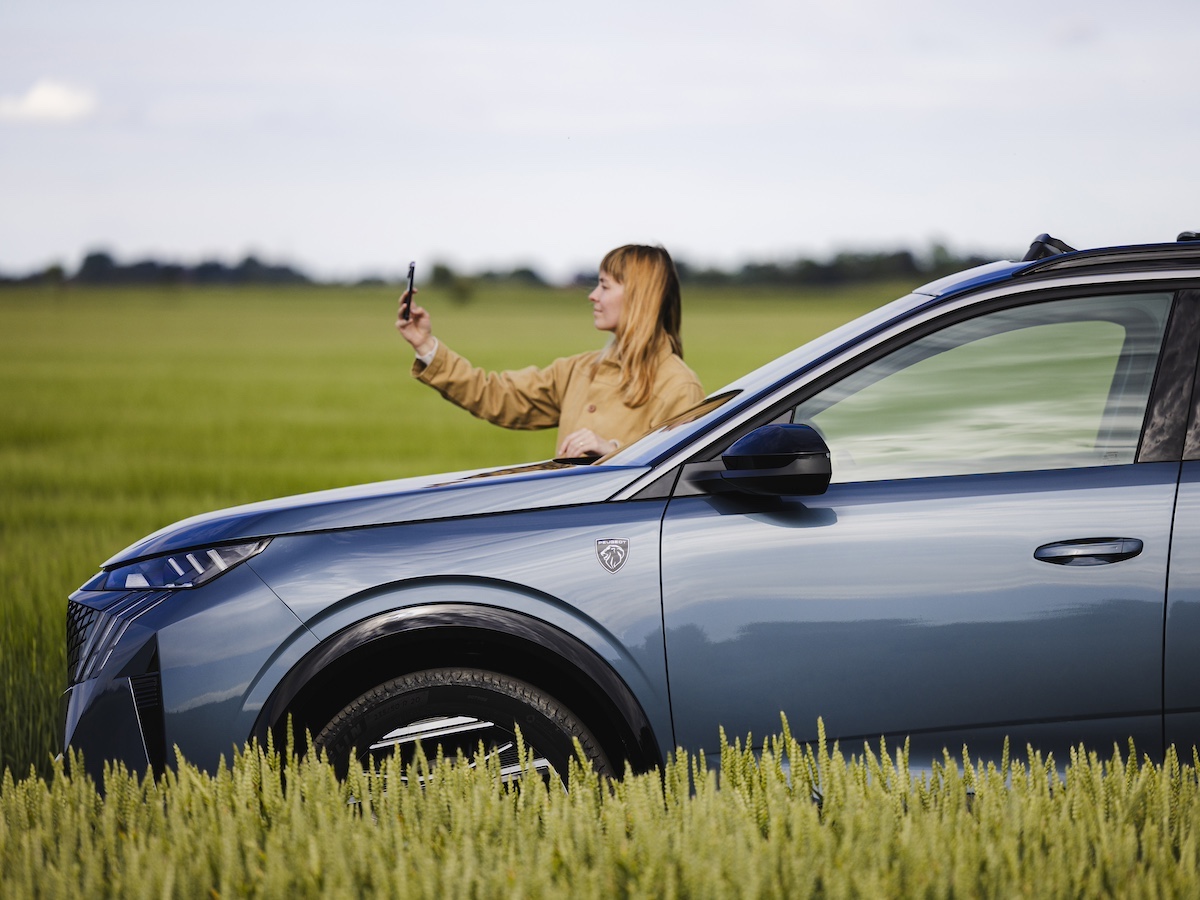 Donne protagoniste nel mercato auto 2024: più acquisti e scelte consapevoli
