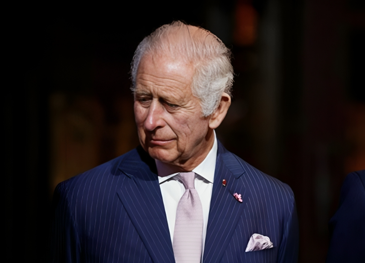 Re Carlo cancella tutti gli appuntamenti. Buckingham Palace: effetti collaterali per la cura del cancro