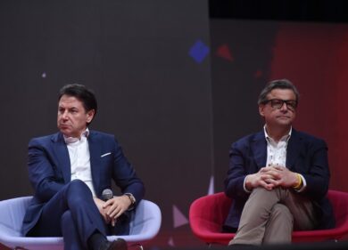 Centrosinistra – Calenda attacca: ‘M5s va cancellato’. Conte, ‘E’ liberale a giorni alterni’