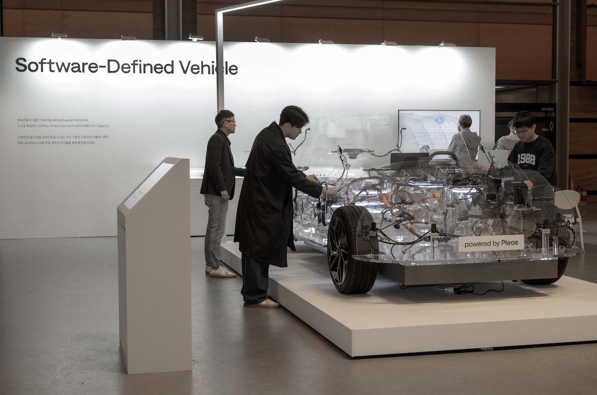 Hyundai rivoluziona la mobilità con Pleos: software, SDV e nuove alleanze globali