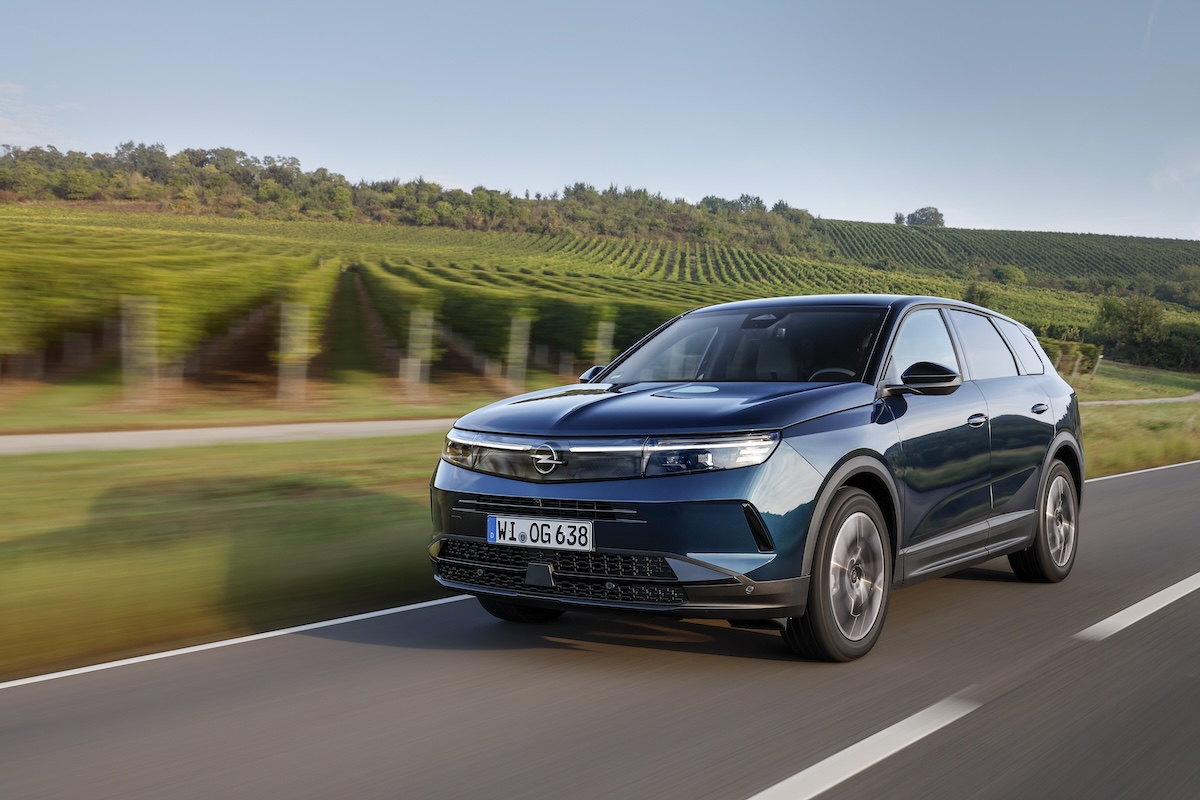 Opel Grandland e Astra: i sedili Intelli-Seat ridefiniscono il comfort per ogni viaggio Opel Grandland e Astra: i sedili Intelli-Seat ridefiniscono il comfort per ogni viaggio
