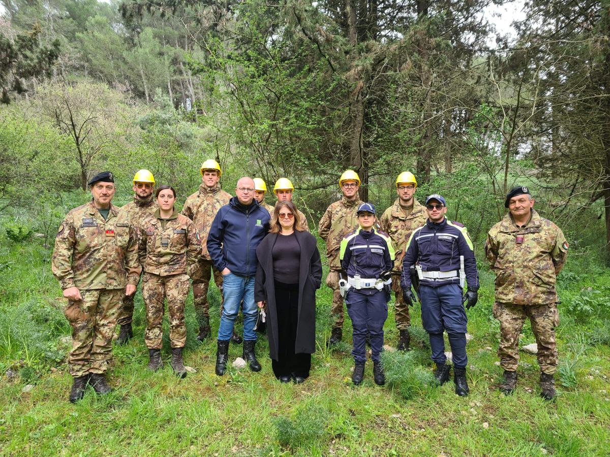 ‘Alta Mugia Clean-up’ l’Esercito contro l’abbandono dei rifiuti