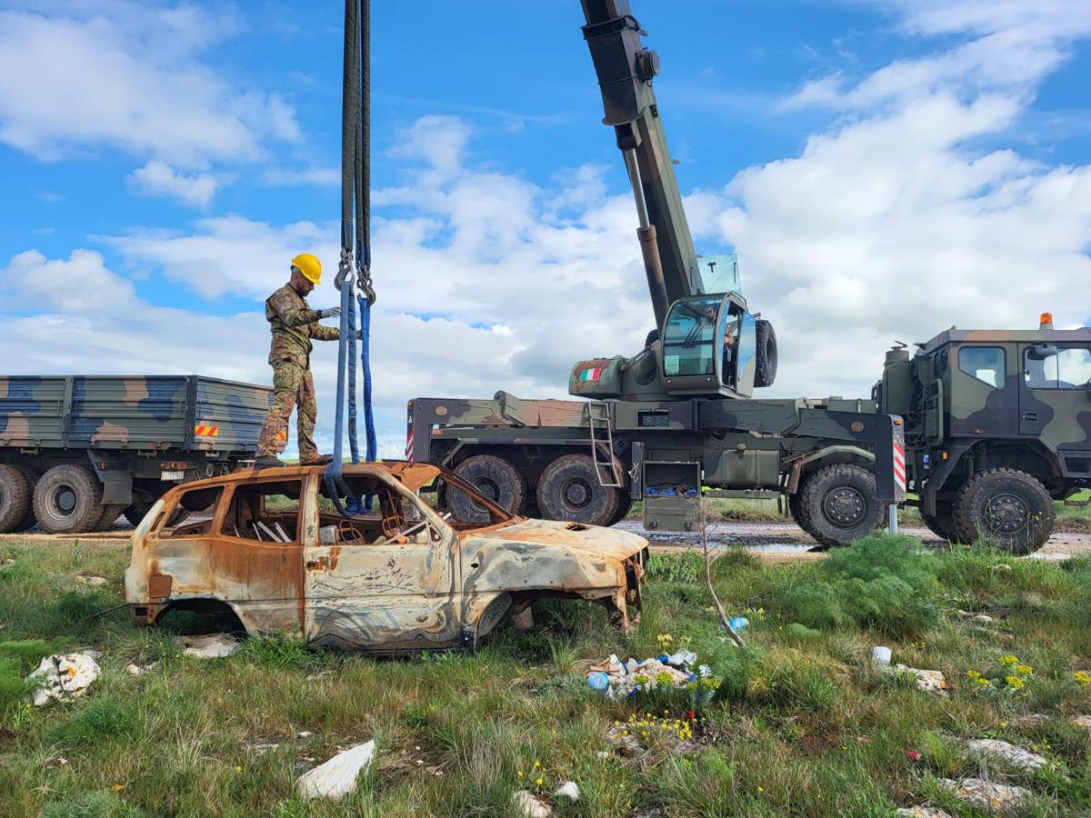 ‘Alta Mugia Clean-up’ l’Esercito contro l’abbandono dei rifiuti