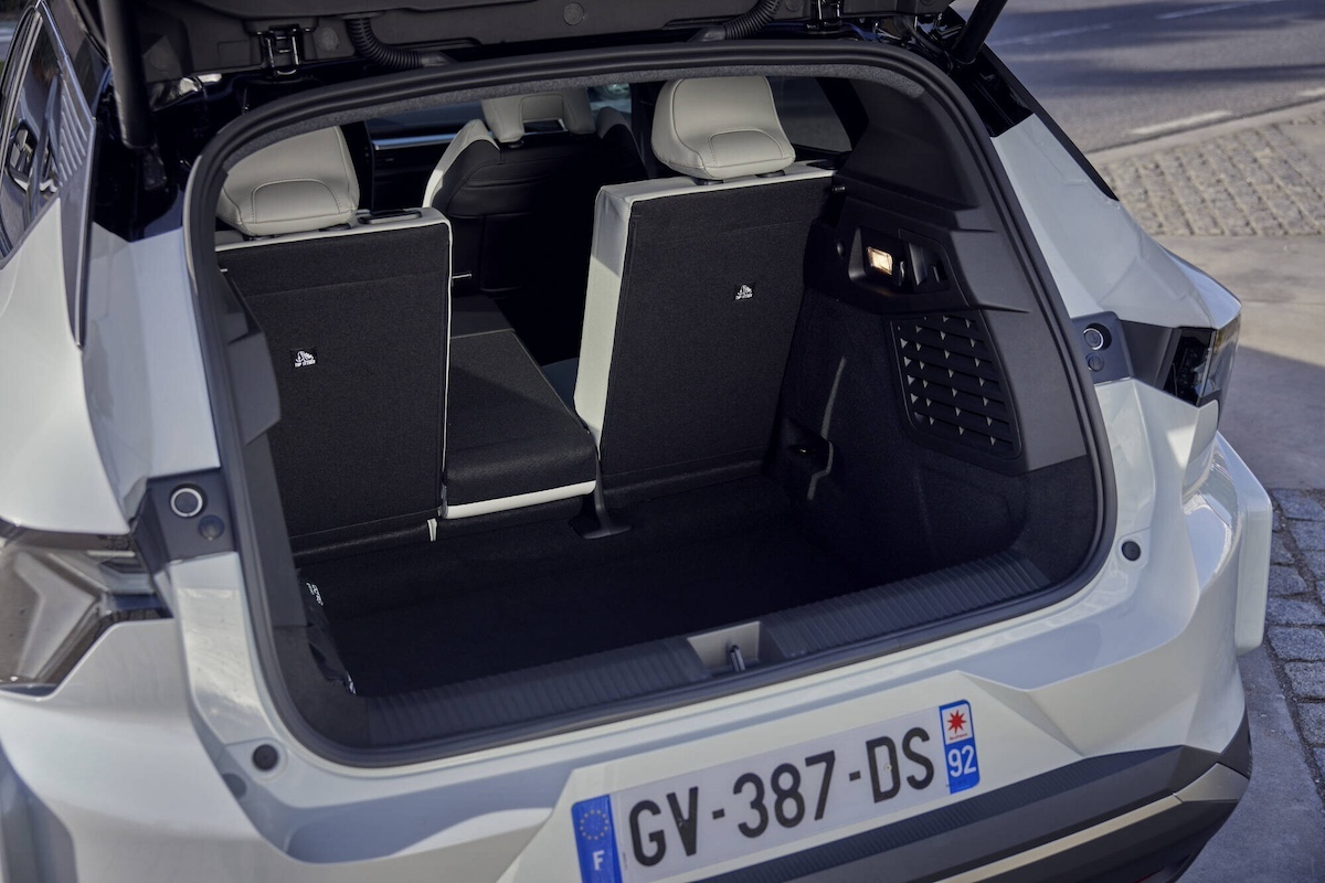 Renault Scenic E-Tech electric: comfort e benessere di bordo per tutta la famiglia