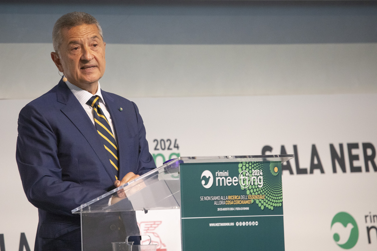 Bankitalia, nel 2024 si aggrava il deficit. Panetta frena sui dazi: “Danneggiano l’economia. Prudenza sul taglio dei tassi” Bankitalia, nel 2024 si aggrava il deficit. Panetta frena sui dazi: “Danneggiano l’economia. Prudenza sul taglio dei tassi”