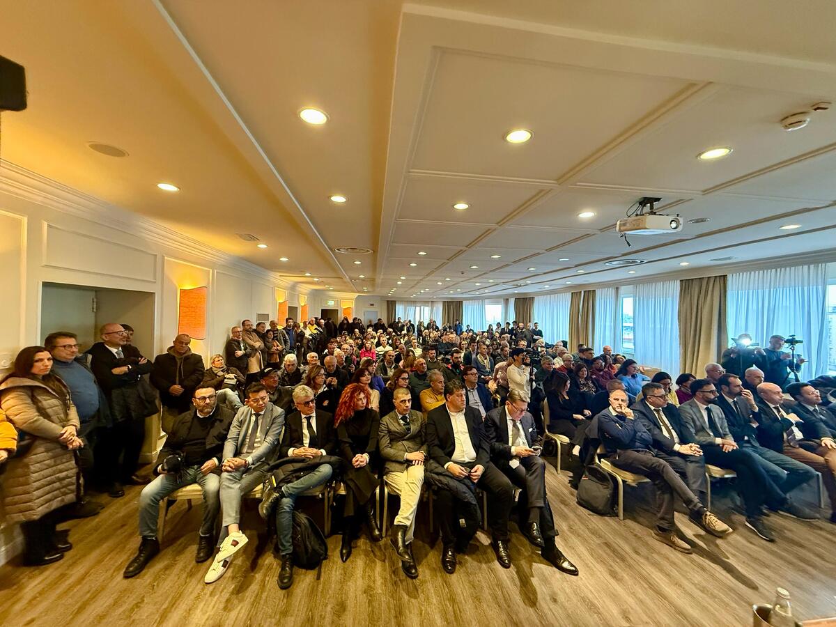 Sold out per evento Sud chiama Nord a Napoli, Castelli: grazie di cuore a tutti Sold out per evento Sud chiama Nord a Napoli, Castelli: grazie di cuore a tutti