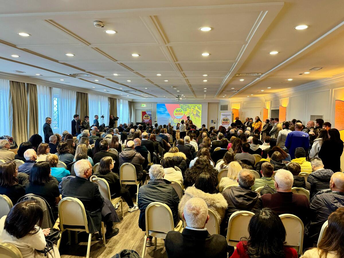 Sold out per evento Sud chiama Nord a Napoli, Castelli: grazie di cuore a tutti Sold out per evento Sud chiama Nord a Napoli, Castelli: grazie di cuore a tutti