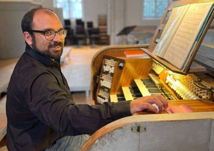 Collegium Musicum, 30^ stagione Direzione del maestro Rino Marrone