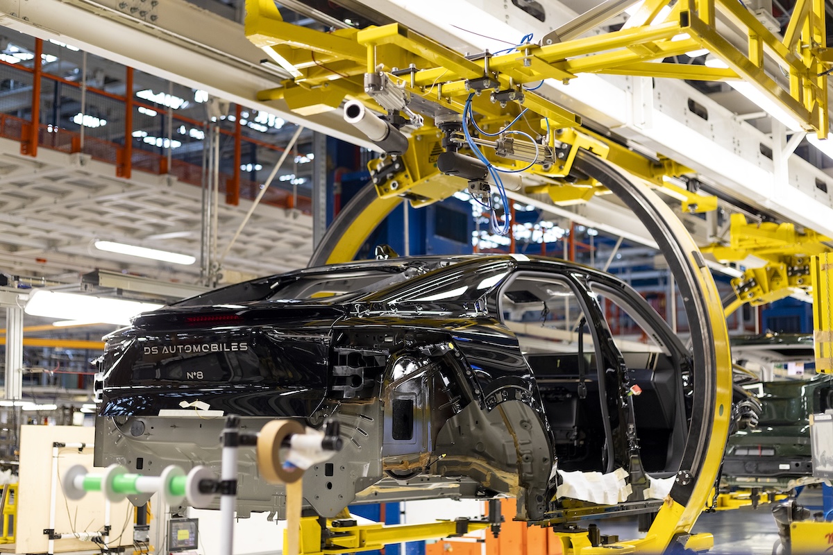 DS nuova N°8, l’eleganza francese per la mobilità del domani nasce in Italia a Melfi DS nuova N°8, l’eleganza francese per la mobilità del domani nasce in Italia a Melfi