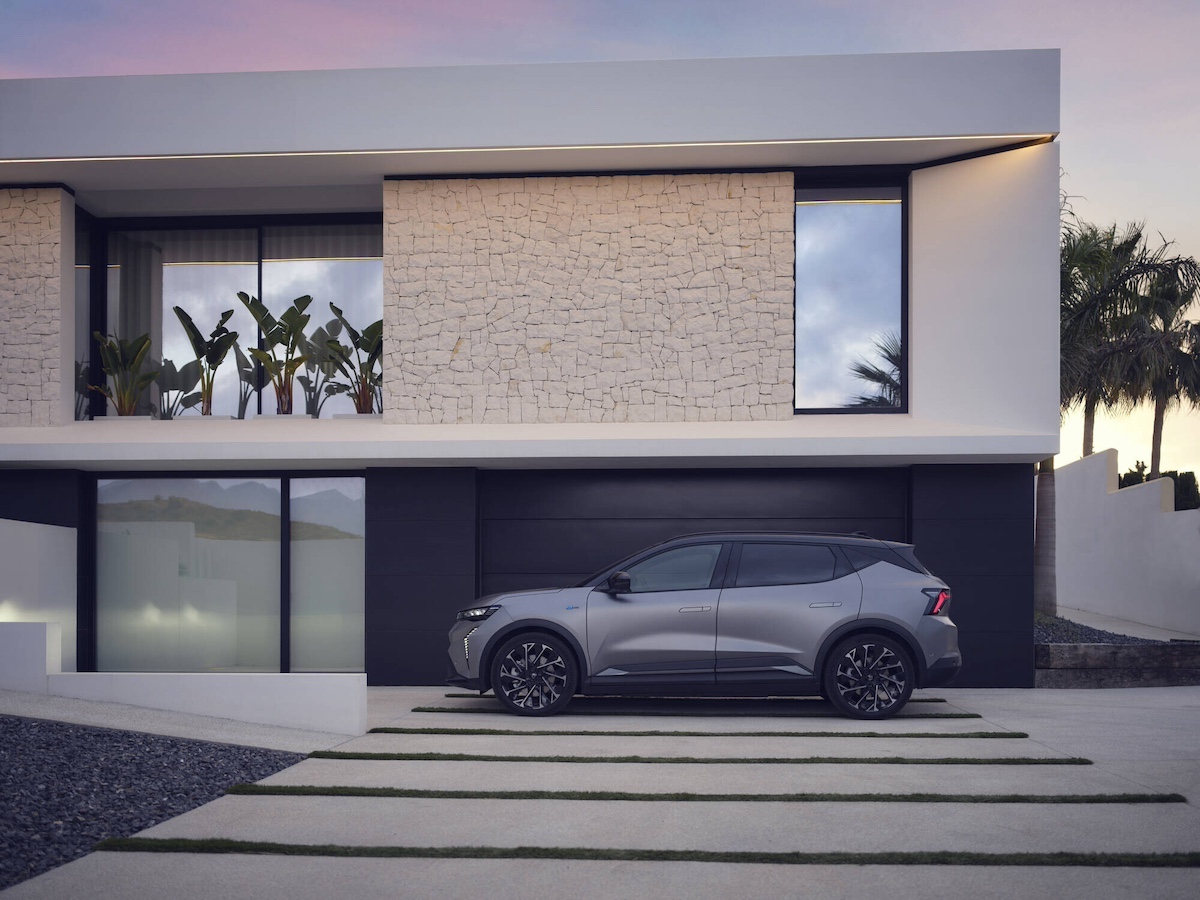 Renault Scenic E-Tech electric, tecnologie smart per un’esperienza di guida digitale e connessa Renault Scenic E-Tech electric, tecnologie smart per un’esperienza di guida digitale e connessa