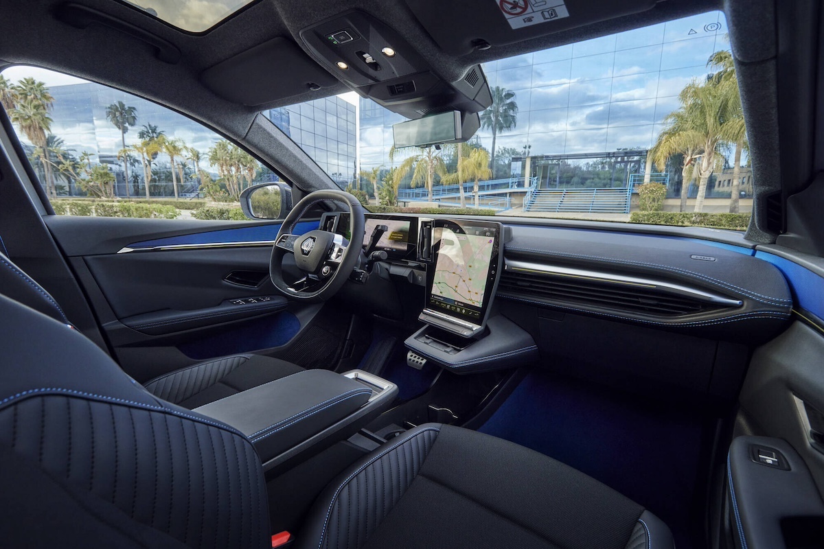 Renault Scenic E-Tech electric, tecnologie smart per un’esperienza di guida digitale e connessa Renault Scenic E-Tech electric, tecnologie smart per un’esperienza di guida digitale e connessa