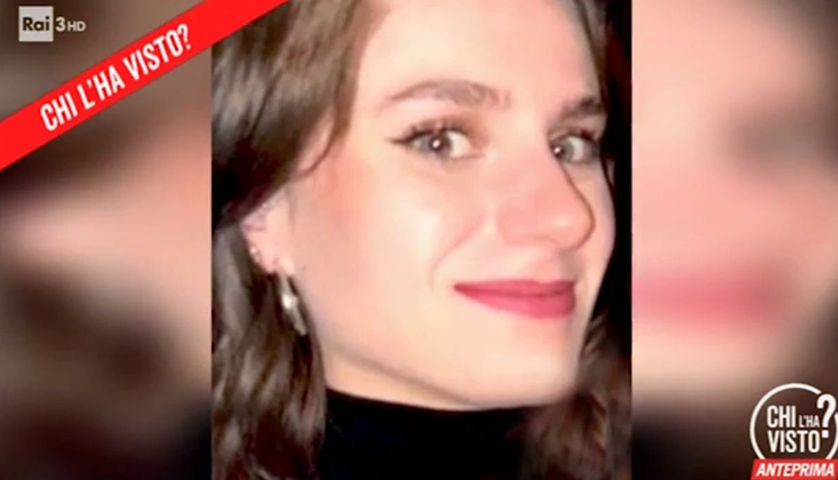 Ilaria Sula, il papà esce allo scoperto e parla del fidanzato killer: “Mi ha detto che gli dispiaceva e mi ha abbracciato” Ilaria Sula, il papà esce allo scoperto e parla del fidanzato killer: “Mi ha detto che gli dispiaceva e mi ha abbracciato”