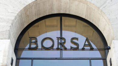 Borsa, Piazza Affari in rialzo. Vola il titolo di Avio, corre anche Nexi. E lo spread…