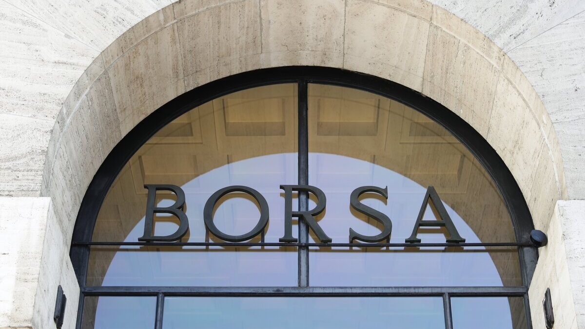 Borsa, Piazza Affari in rialzo. Vola il titolo di Avio, corre anche Nexi. E lo spread… Borsa, Piazza Affari in rialzo. Vola il titolo di Avio, corre anche Nexi. E lo spread…