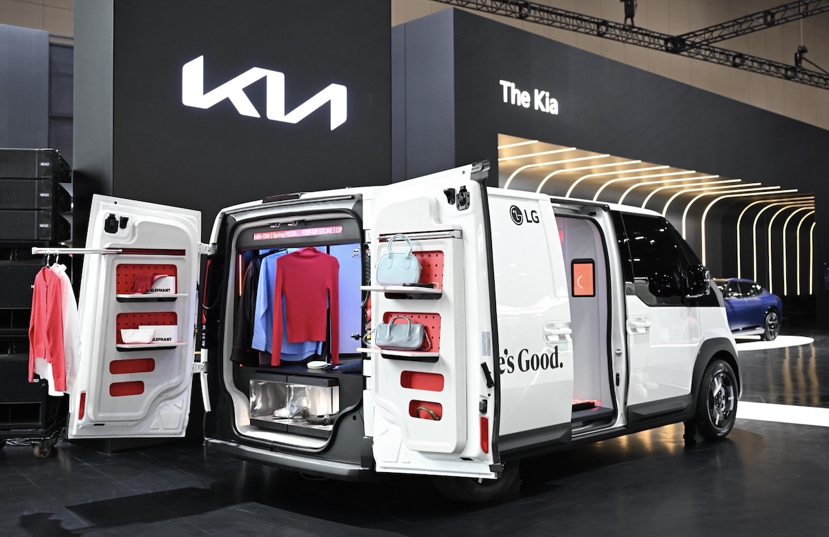 Kia e LG reinventano la mobilità: al via la rivoluzione dei veicoli PBV per lavoro e tempo libero Kia e LG reinventano la mobilità: al via la rivoluzione dei veicoli PBV per lavoro e tempo libero