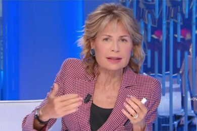 Ascolti tv, Striscia la Notizia? Hunziker-Scotti in retromarcia. Gruber mostruosa (ma Del Debbio…) – Chi crolla e chi vola
