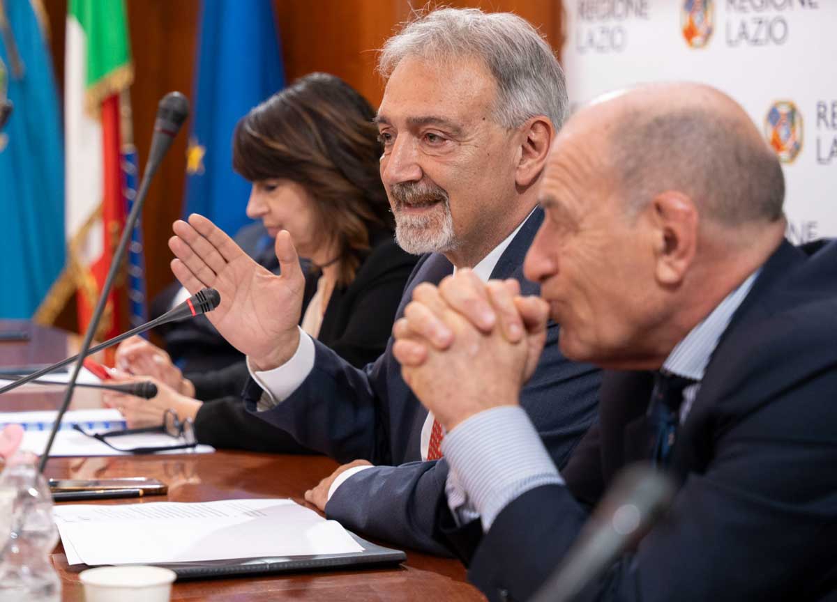 Confapi e Unindustria, la santa alleanza. Le imprese firmano il patto per l’economia del Lazio Confapi e Unindustria, la santa alleanza. Le imprese firmano il patto per l’economia del Lazio