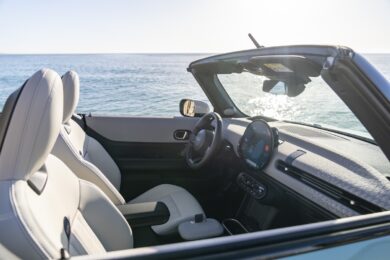 Nuova MINI Cooper Cabrio S: il piacere della guida open-air incontra il design Charismatic Simplicity