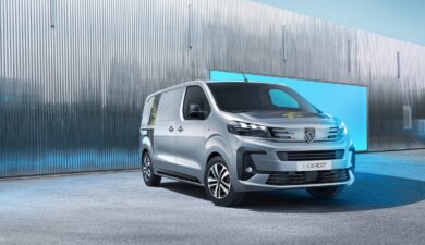 Nuovo PEUGEOT EXPERT Tech Edition: il furgone high-tech che unisce stile e funzionalità