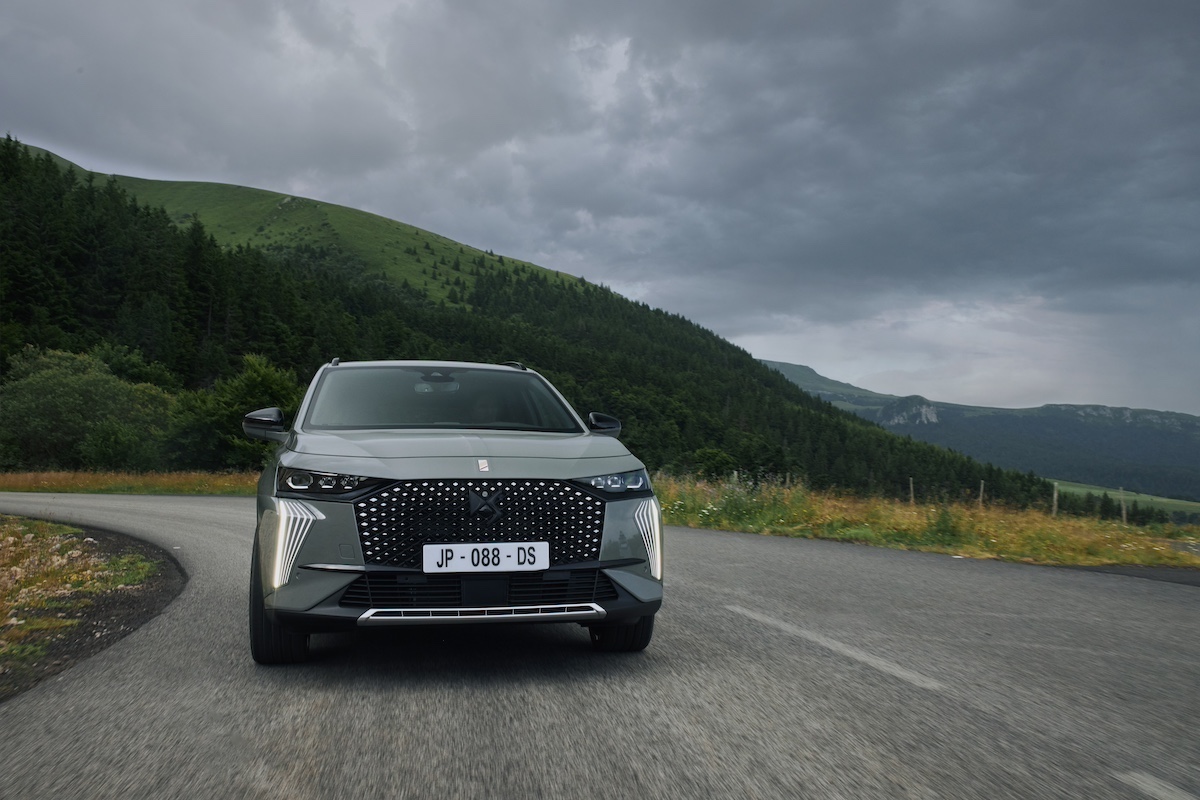 DS Automobiles aderisce al piano incentivi Lombardia 2025: eleganza e sostenibilità per tutti