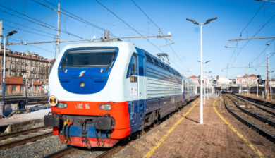 Chiusa per 4 ore la linea ferroviaria Adriatica tra Bologna e Rimini: ritardi e treni cancellati