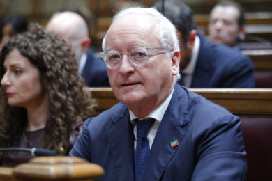 Borse a picco, Forza Italia: “La Bce valuti se svalutare l’euro, gas via da Amsterdam, stop al Green Deal e…”. La ricetta degli azzurri