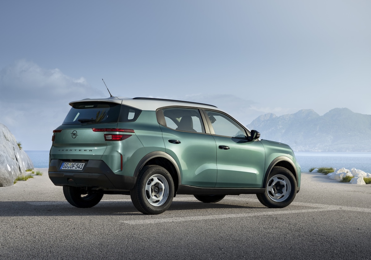 Nuovo Opel Frontera 2025: il SUV ibrido accessibile, comodo in città e brillante in autostrada Nuovo Opel Frontera 2025: il SUV ibrido accessibile, comodo in città e brillante in autostrada