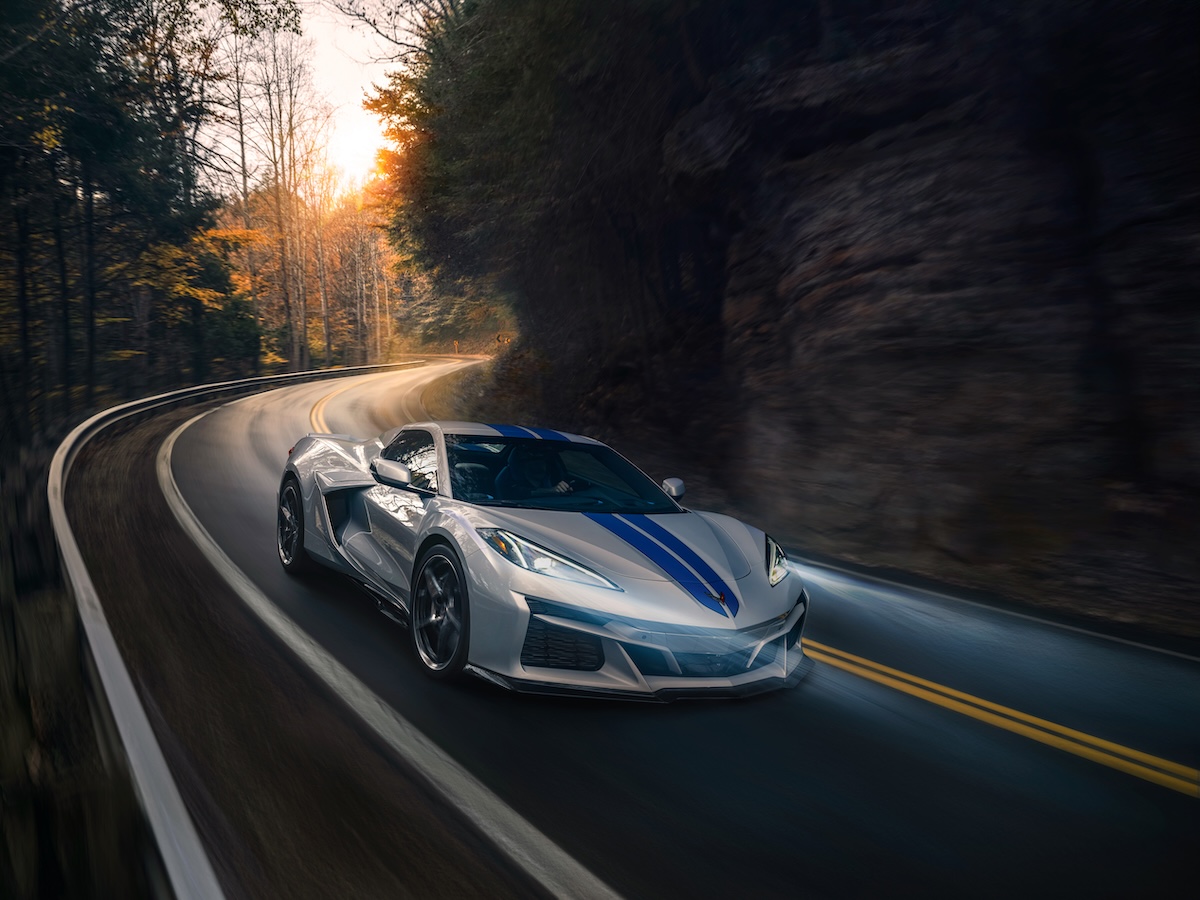 Corvette E-Ray debutta in Italia: la supercar elettrificata a trazione integrale