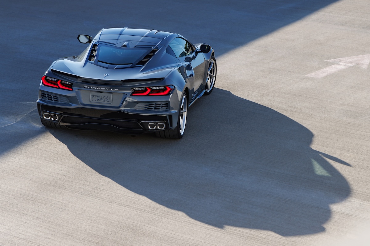 Corvette E-Ray debutta in Italia: la supercar elettrificata a trazione integrale