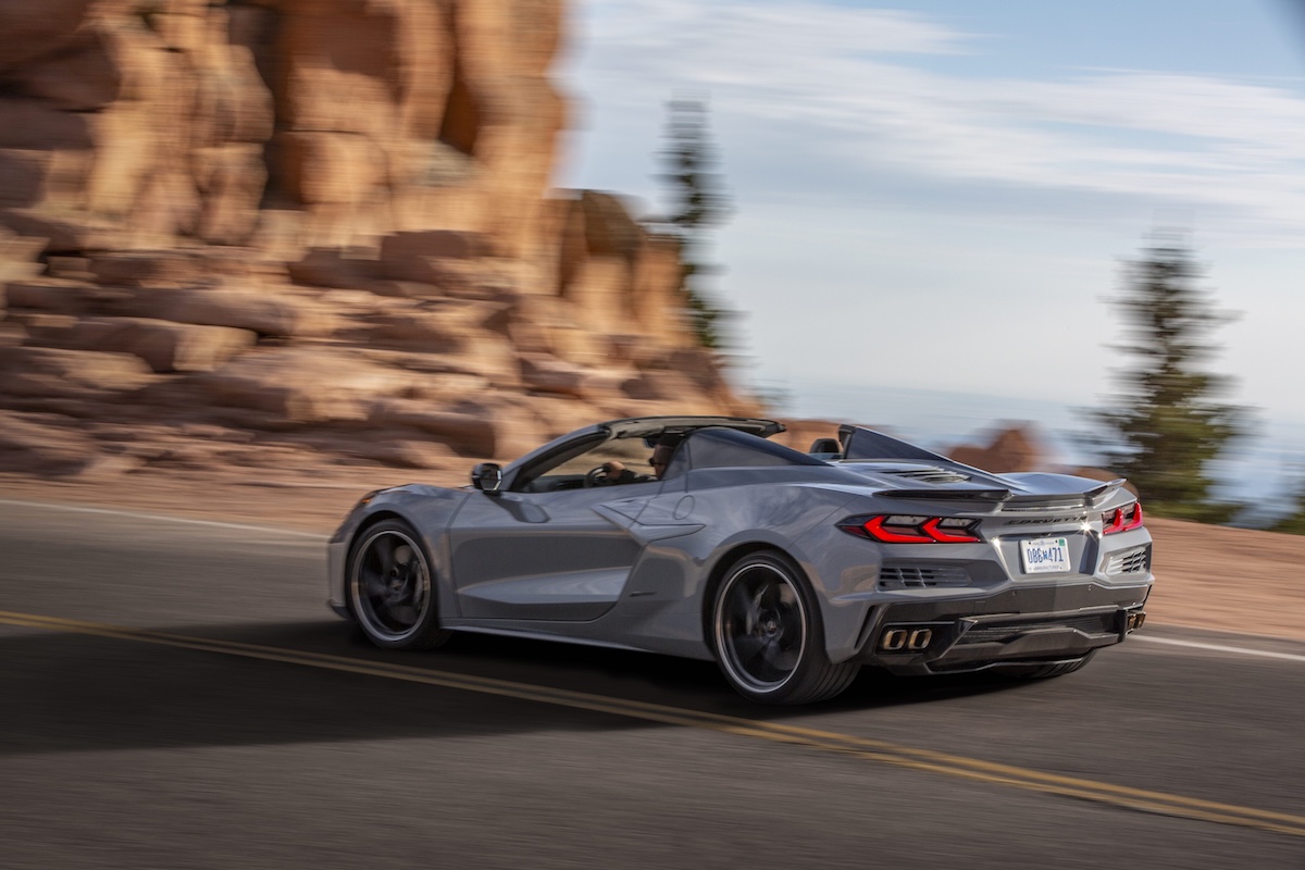 Corvette E-Ray debutta in Italia: la supercar elettrificata a trazione integrale